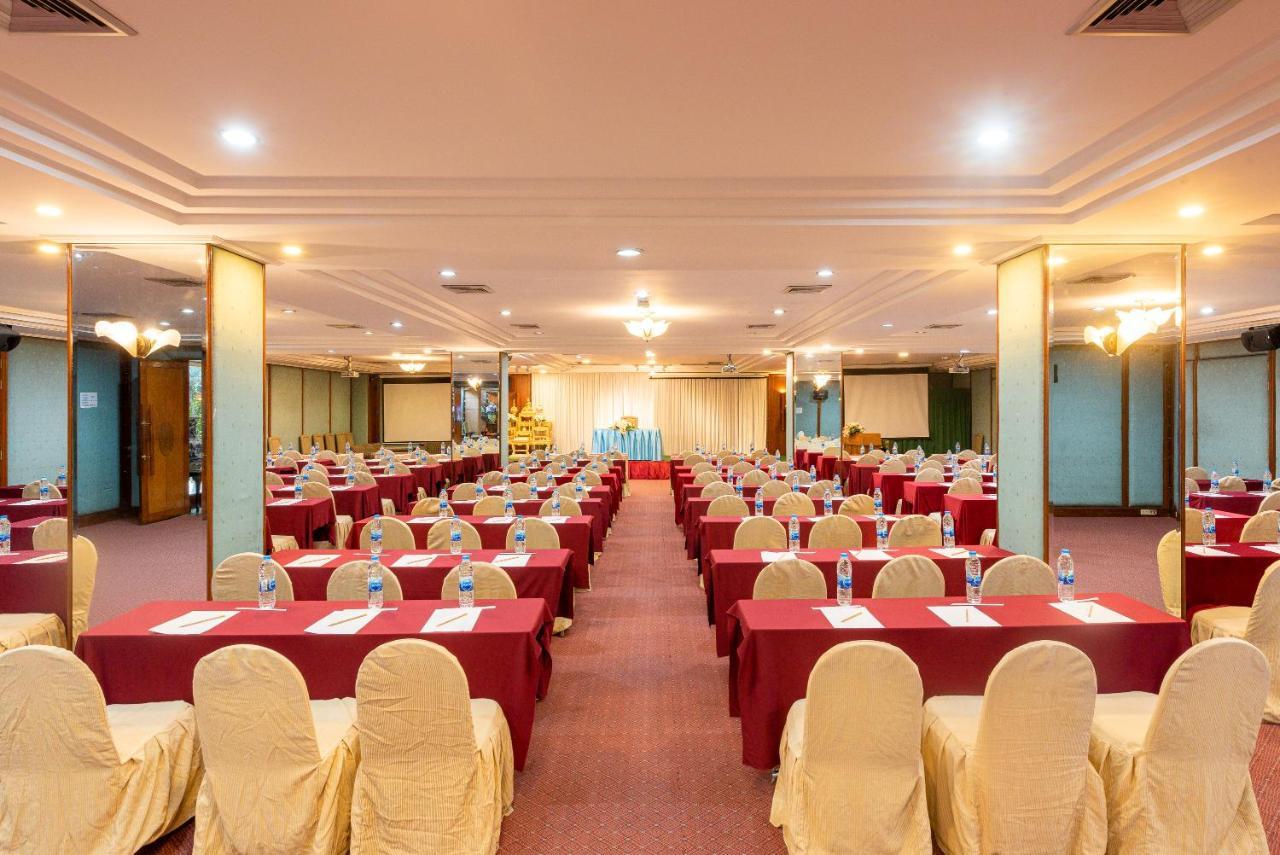 Nonthaburi Palace Hotel Eksteriør bilde