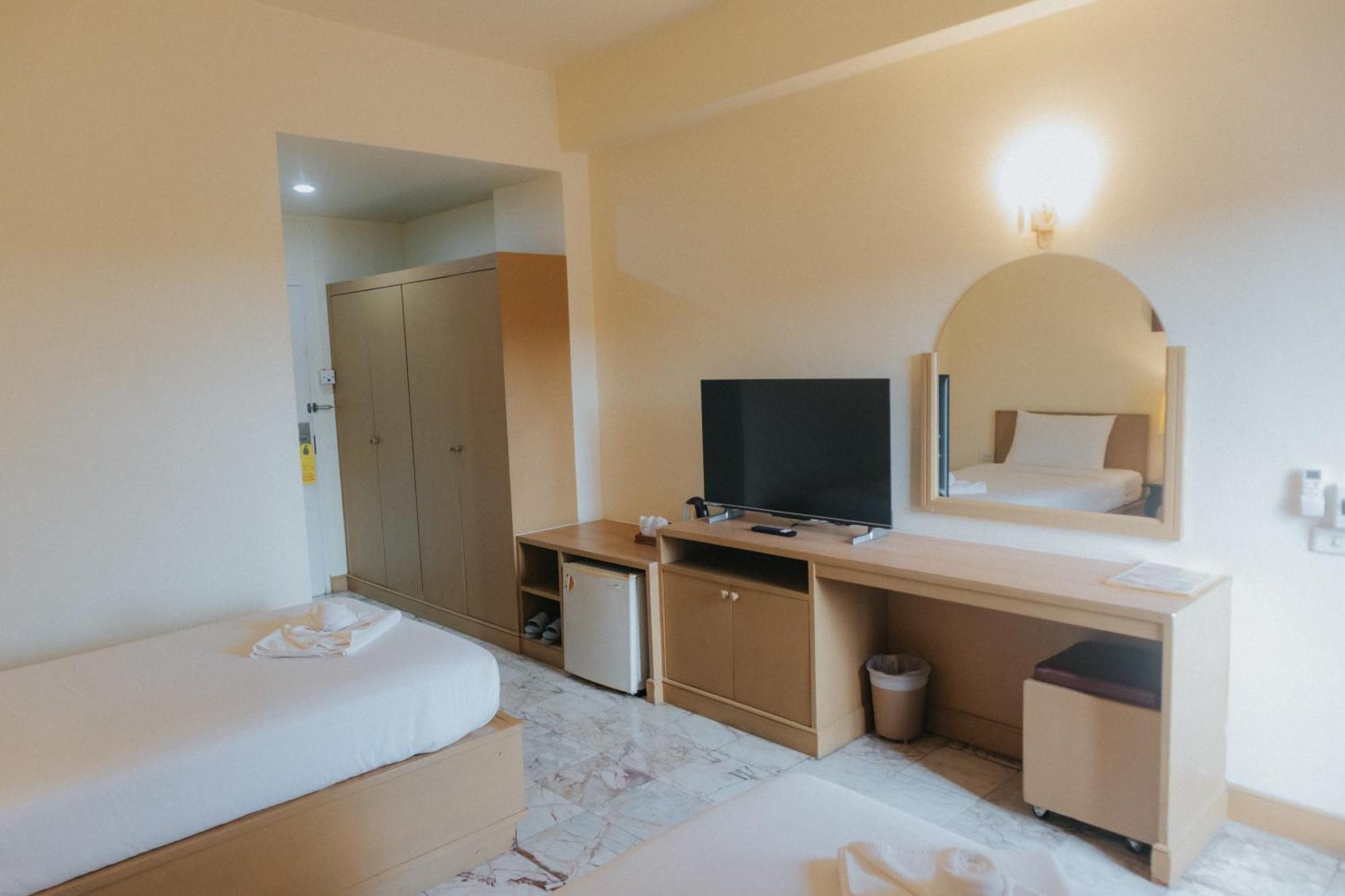 Nonthaburi Palace Hotel Eksteriør bilde