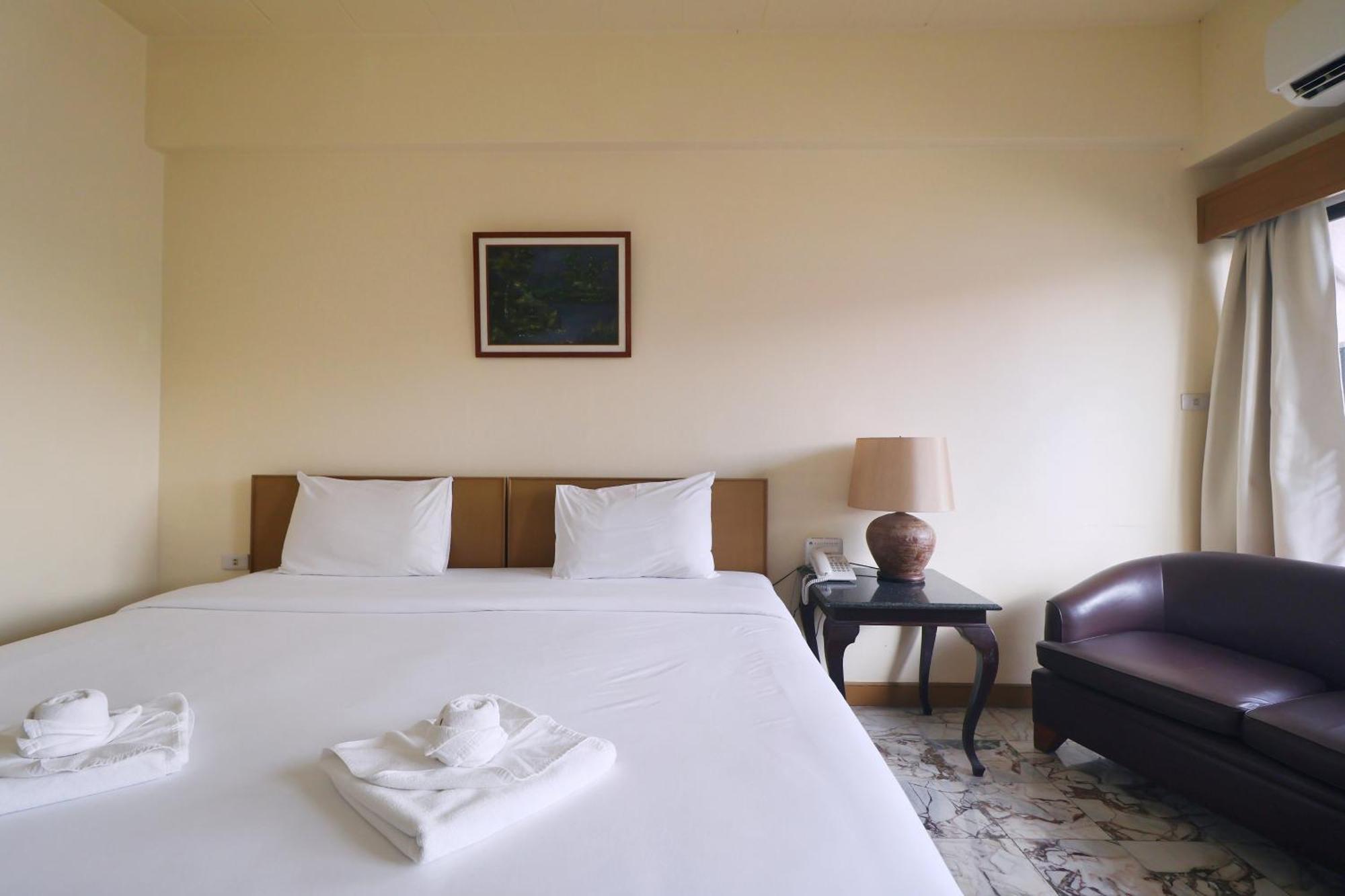 Nonthaburi Palace Hotel Eksteriør bilde