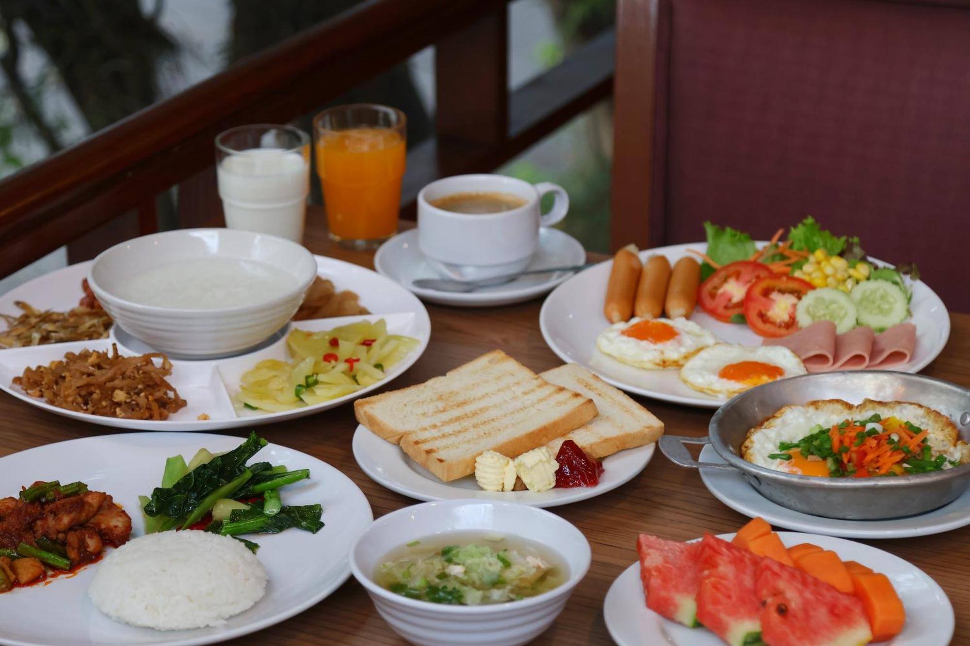 Nonthaburi Palace Hotel Eksteriør bilde