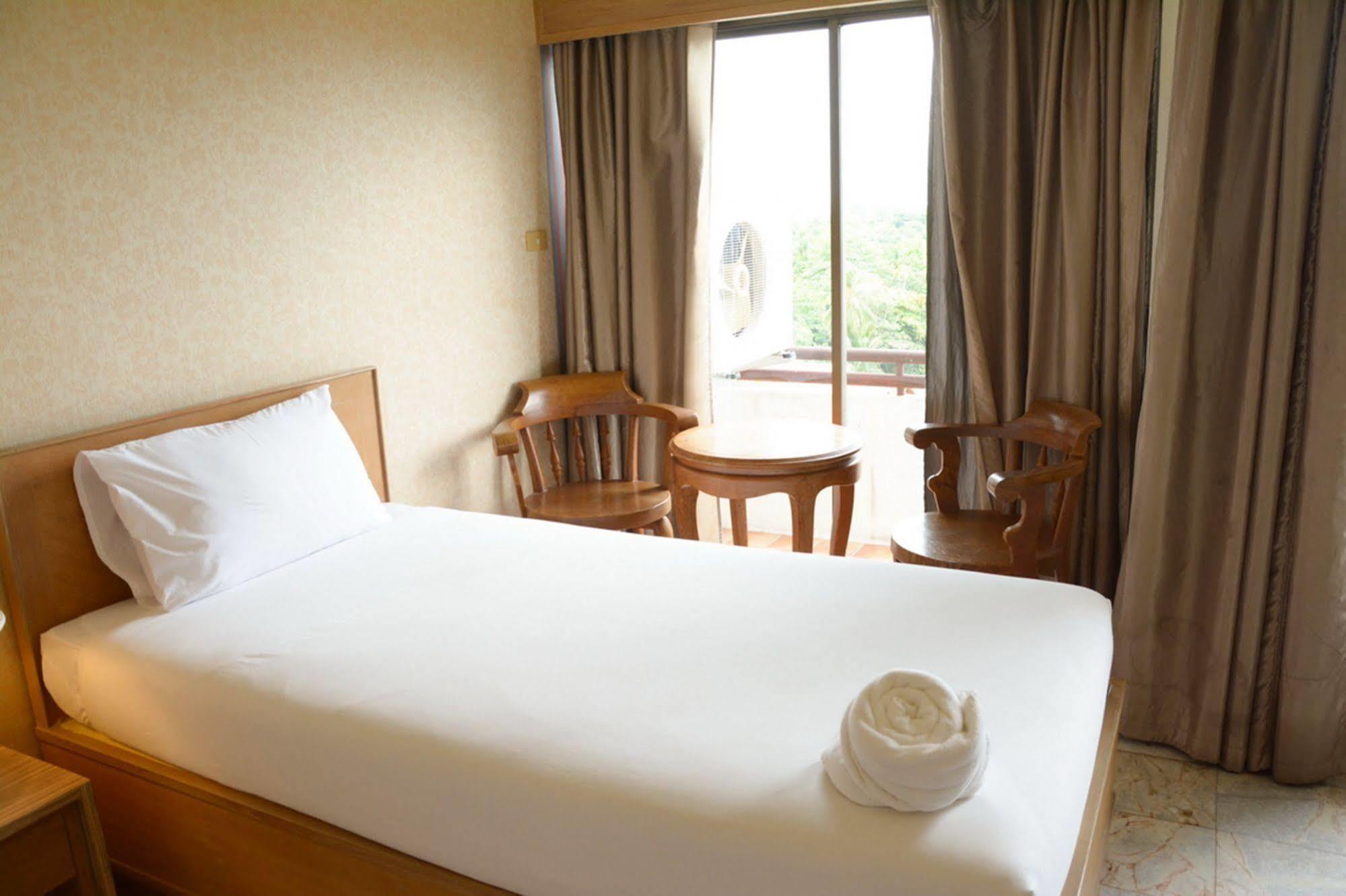Nonthaburi Palace Hotel Eksteriør bilde